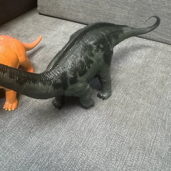 Large Vintage Dinosaur Toy Set - Green, Orange, Black - Picture 11 of 16